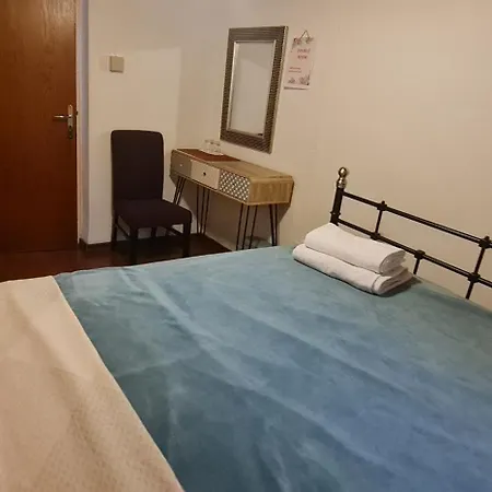 Petro's Antique House