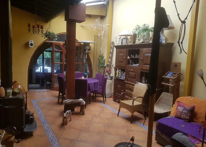 ホームステイ Petro's Antique House *